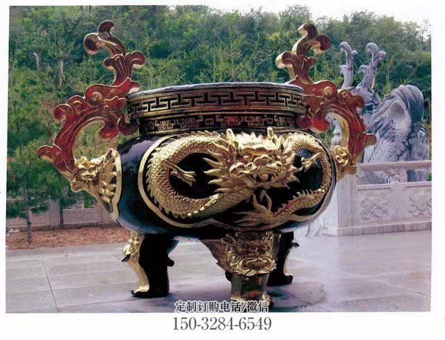 彩绘盘龙三足炉雕塑 彩绘盘龙三足炉雕塑